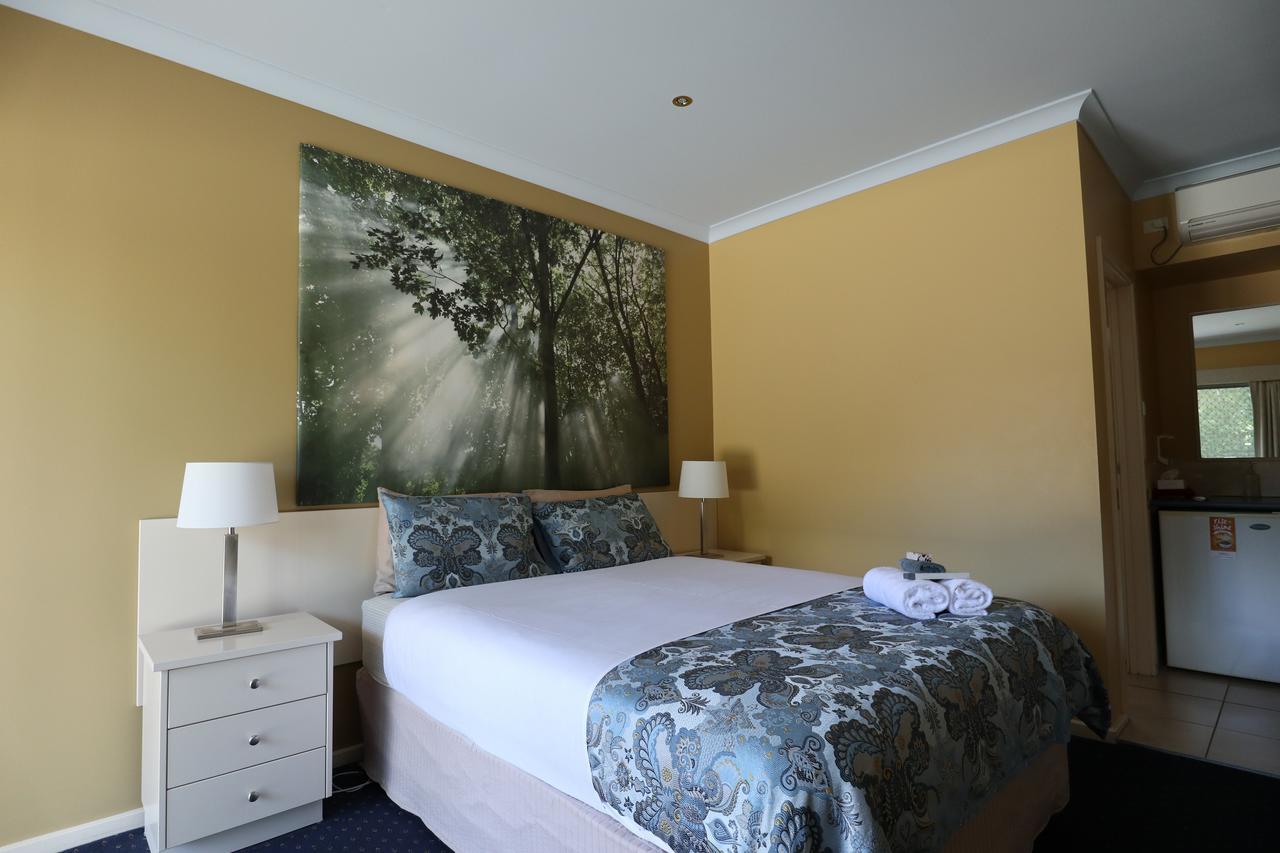 Kyabram Motor Inn Экстерьер фото